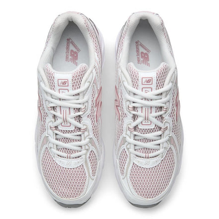 New Balance 740 Pink